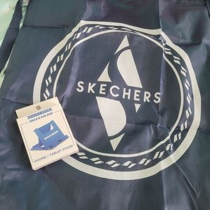 Skechers Drawstring Bag and Phone Stand